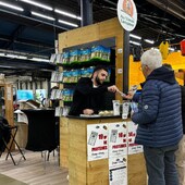 3 jours sur le Salon Paris Randos Nature 2026 🥾🌿✨
Nous étions présents au Salon Paris Randos Nature 2026, sur le stand au vieux campeur, pour un événement riche en rencontres et en échanges
Ce salon a été l’occasion d’échanger avec de nombreux pratiquants de la randonnée et de l’itinérance, d’aborder les enjeux de la nutrition outdoor et de recueillir des retours concrets issus du terrain.
Merci à l’ensemble des visiteurs, partenaires et équipes pour la qualité des échanges et l’intérêt porté à nos solutions alimentaires dédiées à l’outdoor ! 🏃🏽♀️🏃🏽♂️
Ces moments de rencontre confirment l’importance de proposer des produits adaptés aux contraintes de l’itinérance, alliant praticité, qualité et exigence.
À très bientôt sur de prochains événements !!
#ParisRandosNature #randonnee #outdoor #nutritionoutdoor #trekadventur croqetcraq mariedelivinhac