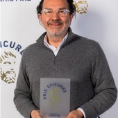 🏆 Victoire pour Marie de Livinhac aux Épicures 2026 !

Nous sommes particulièrement fiers de partager avec vous une excellente nouvelle : Marie de Livinhac a remporté la Médaille d’Or aux Épicures 2026 pour nos Dés de Laguiole AOP sublimés.

Cette distinction vient récompenser un produit qui allie tradition et innovation culinaire au sein de notre gamme d'épicerie fine.

Au-delà du prix, cette édition a été une expérience formidable. Ce fut une journée jalonnée de beaux échanges avec des passionnés du goût et des professionnels du secteur. Recevoir cette médaille d'or vient couronner ces moments de partage et valider le travail de toute notre équipe.

Un grand merci au jury pour cette reconnaissance ⭐ 
#mariedelivinhac #epicures2026 #gastronomie #laguioleAOP #croqetcraq