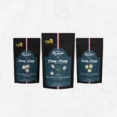 Vos fromages préférés comme vous ne les avez jamais goûtés 🧀

Roquefort, Camembert, Laguiole. Trois fromages AOP avec une texture croustillante, des saveurs préservées, un format pensé pour une dégustation simple, pratique et pleine de caractère 🇫🇷

Roquefort et Camembert, lauréats du Snacking d’Or 2025, incarnent cette nouvelle manière de savourer le fromage.

Retrouvez ces designs noirs élégants en épicerie fine.

#croqetcraq #mariedelivinhac #snacking #fromageaop #terroir #aveyron #lyophilisation #laguiole #camembert #roquefort #epiceriefine